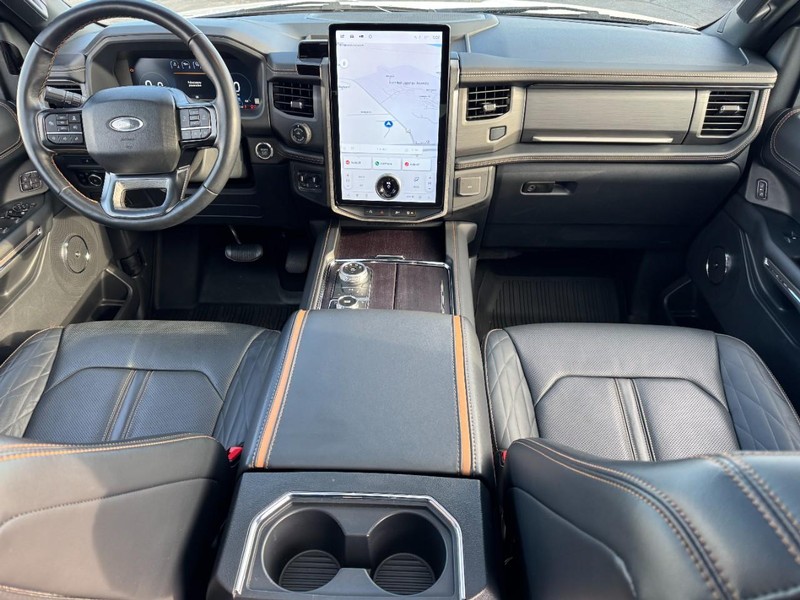 Ford Expedition Max Vehicle Image 12