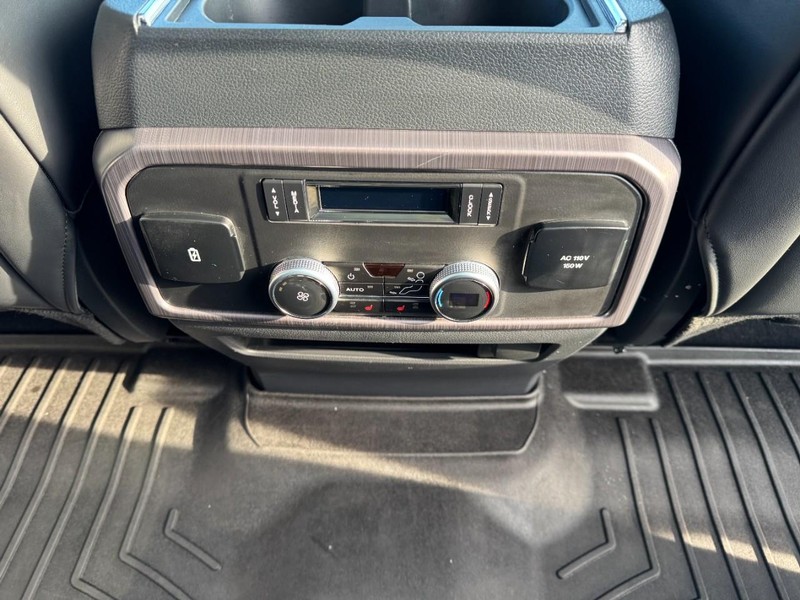 Ford Expedition Max Vehicle Image 17