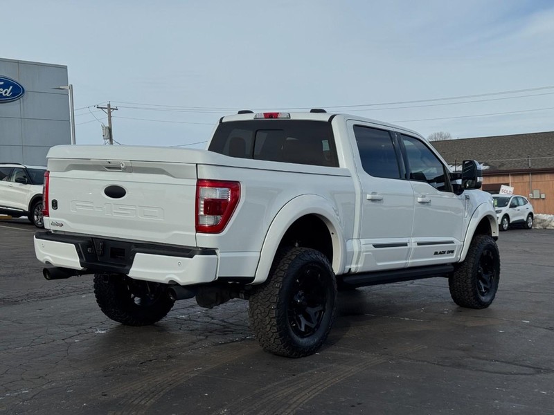 Ford F-150 Vehicle Full-screen Gallery Image 03