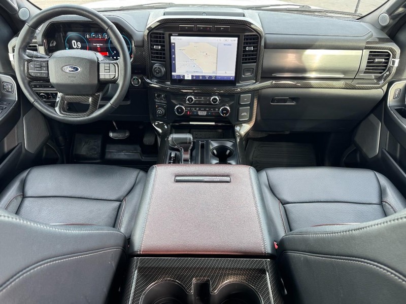 Ford F-150 Vehicle Full-screen Gallery Image 10