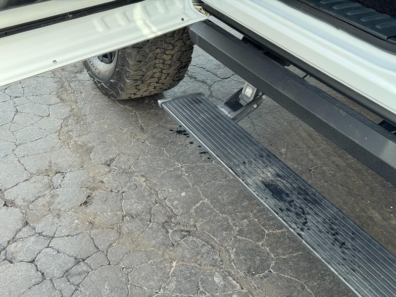 Ford F-150 Vehicle Full-screen Gallery Image 17