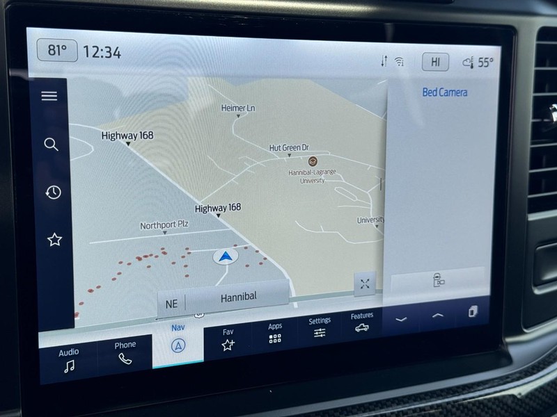 Ford F-150 Vehicle Full-screen Gallery Image 22