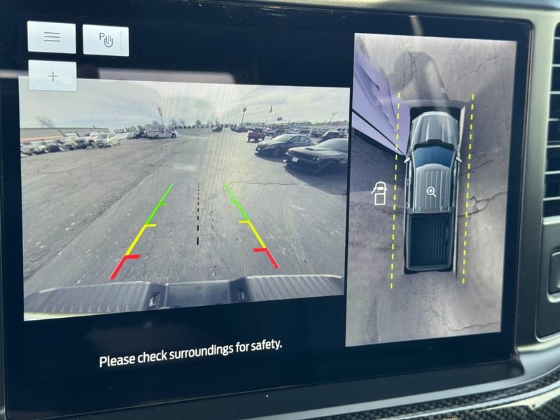 Ford F-150 Vehicle Full-screen Gallery Image 23