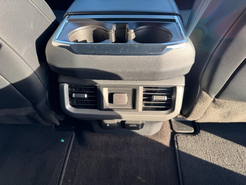 Ford F-150 Vehicle Image 16