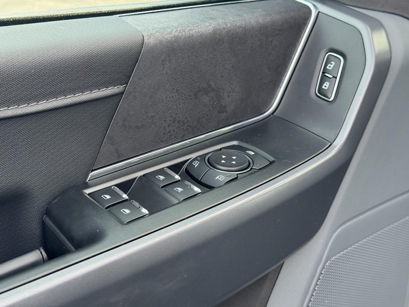 Ford F-150 Vehicle Image 12