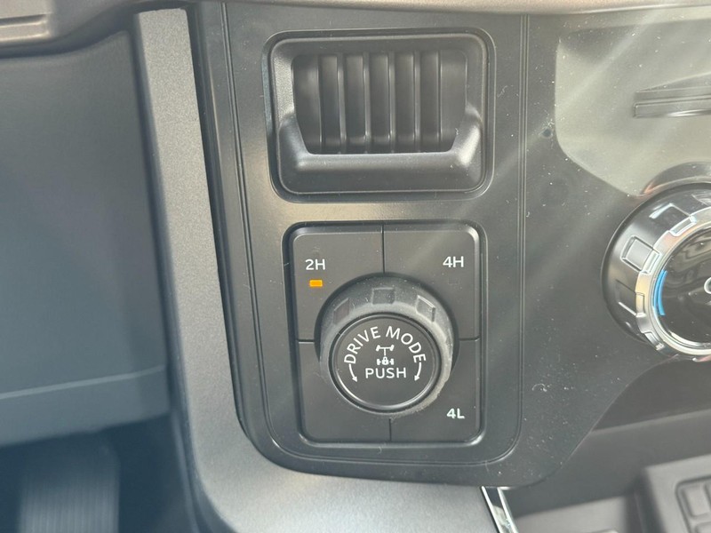 Ford F-150 Vehicle Image 16