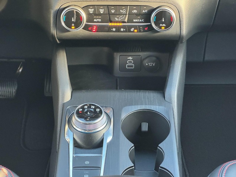 Ford Escape Vehicle Image 09