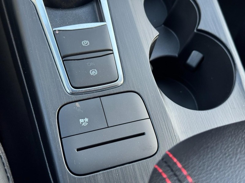 Ford Escape Vehicle Image 14