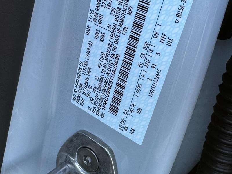 Ford Escape Vehicle Image 18