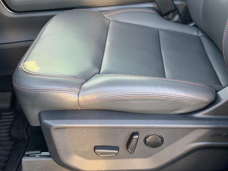 Ford Expedition Max Vehicle Full-screen Gallery Image 27