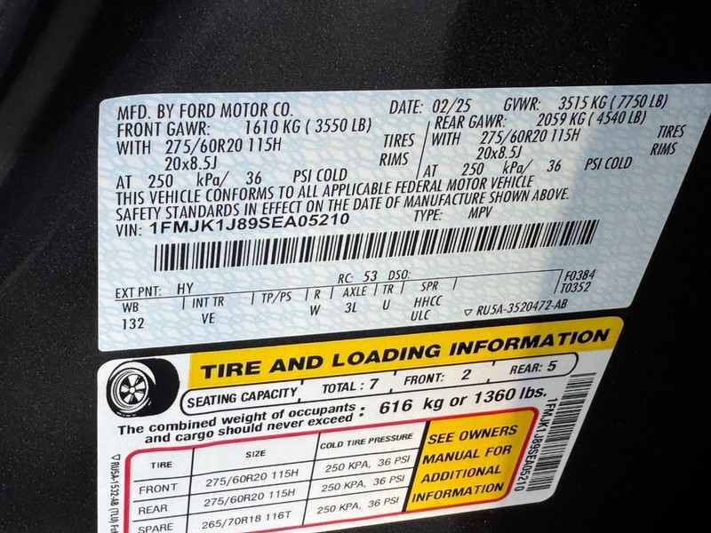 Ford Expedition Max Vehicle Full-screen Gallery Image 28