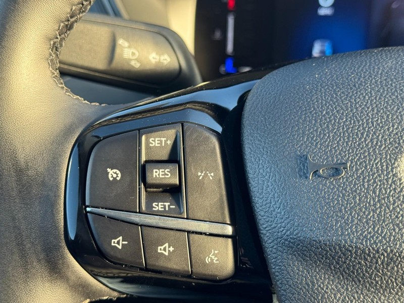 Ford Escape Vehicle Image 12