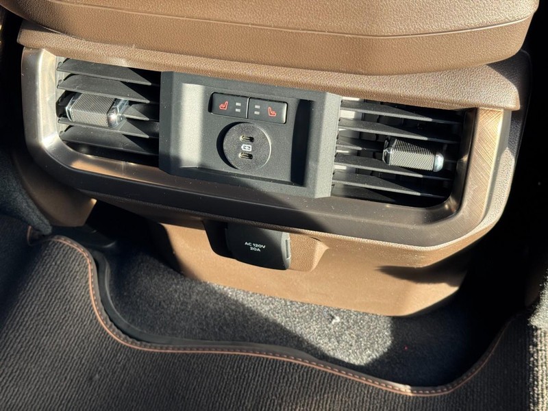 Ford F-150 Vehicle Image 11