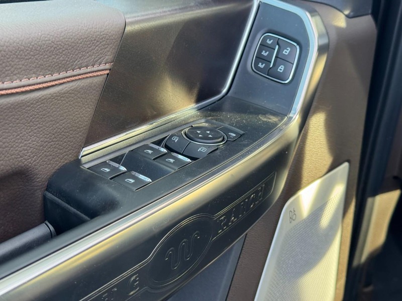 Ford F-150 Vehicle Image 12