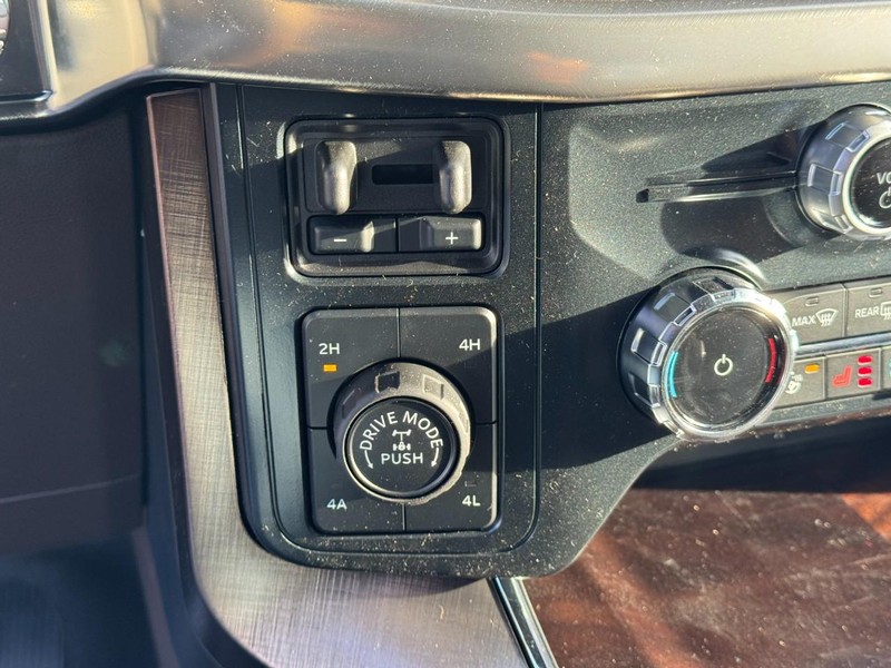 Ford F-150 Vehicle Image 17