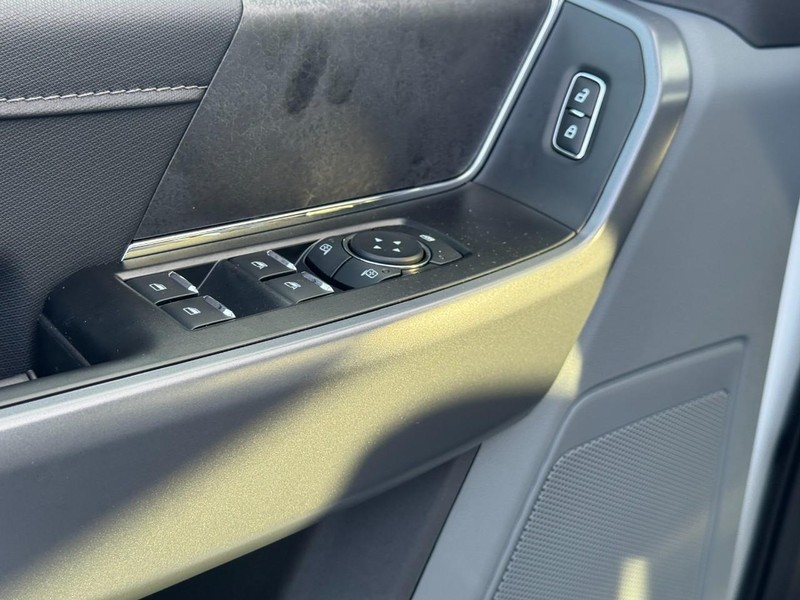 Ford F-150 Vehicle Image 12