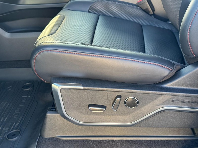 Ford F-150 Vehicle Image 14