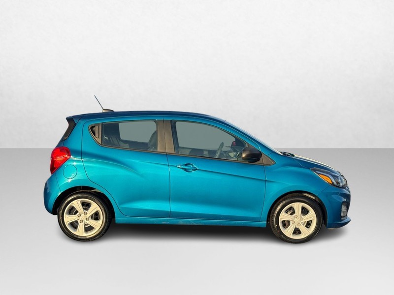 Chevrolet Spark Vehicle Image 02