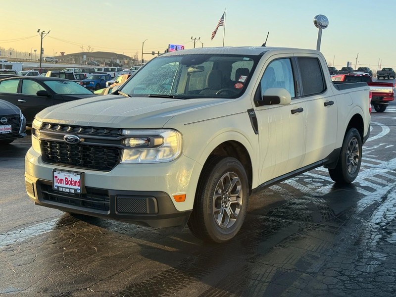 Ford Maverick Vehicle Image 08