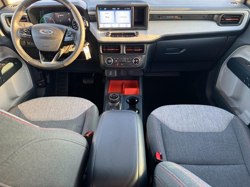 Ford Maverick Vehicle Image 11