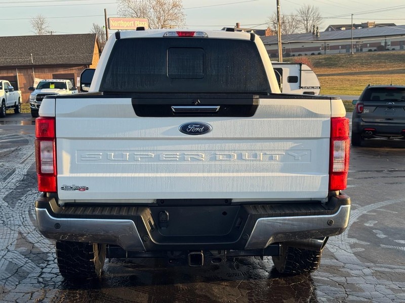Ford Super Duty F-250 SRW Vehicle Image 05