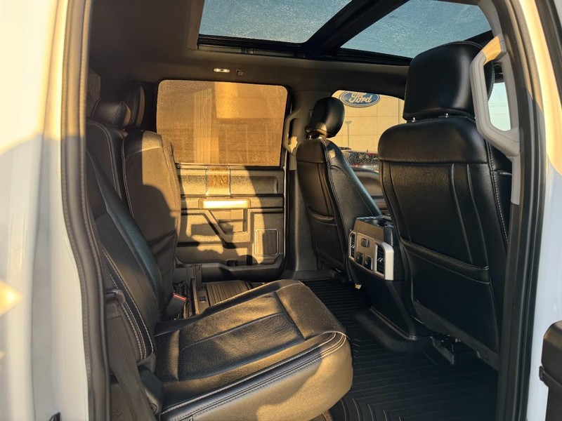 Ford Super Duty F-250 SRW Vehicle Image 10