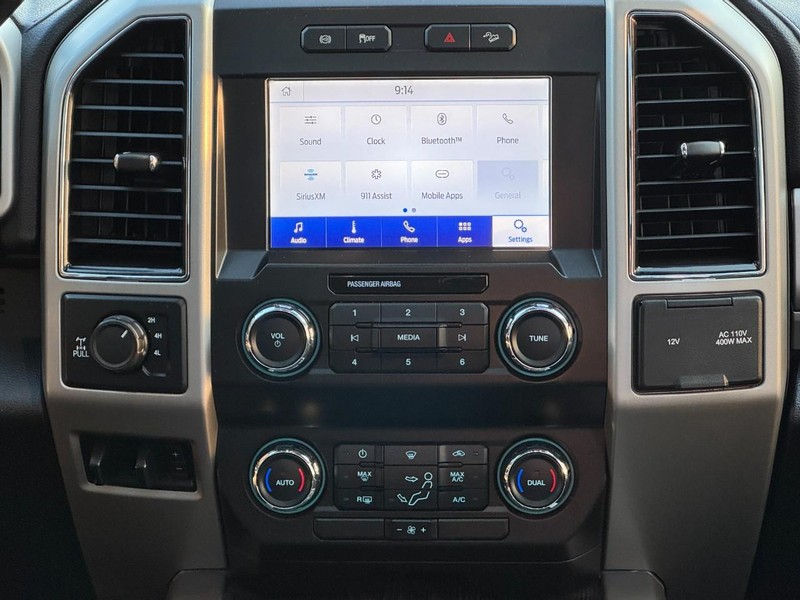 Ford Super Duty F-250 SRW Vehicle Image 13