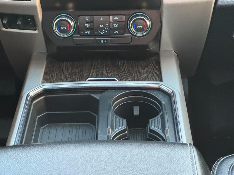 Ford Super Duty F-250 SRW Vehicle Image 14