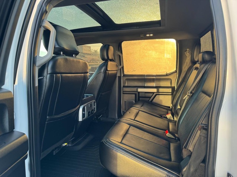 Ford Super Duty F-250 SRW Vehicle Image 17