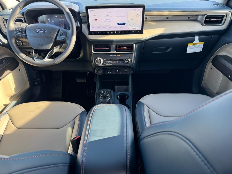 Ford Maverick Vehicle Image 06