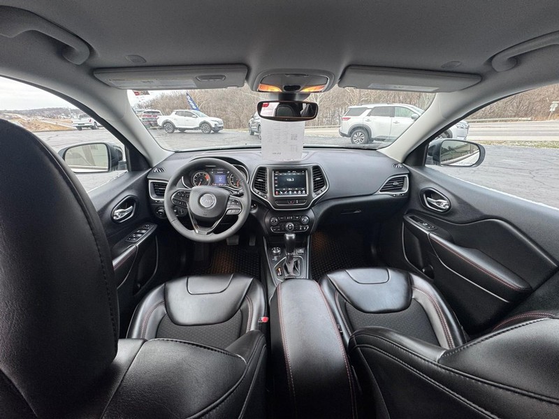 Jeep Cherokee Vehicle Image 08