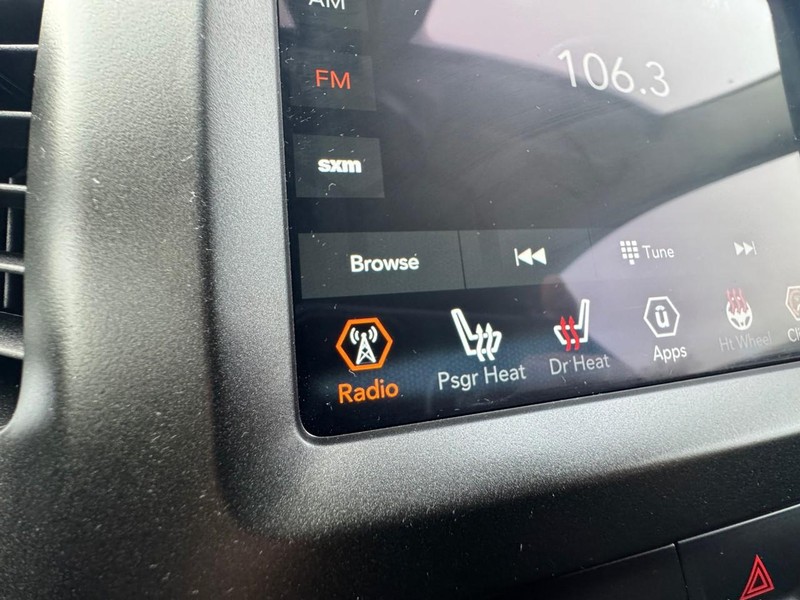 Jeep Cherokee Vehicle Image 18