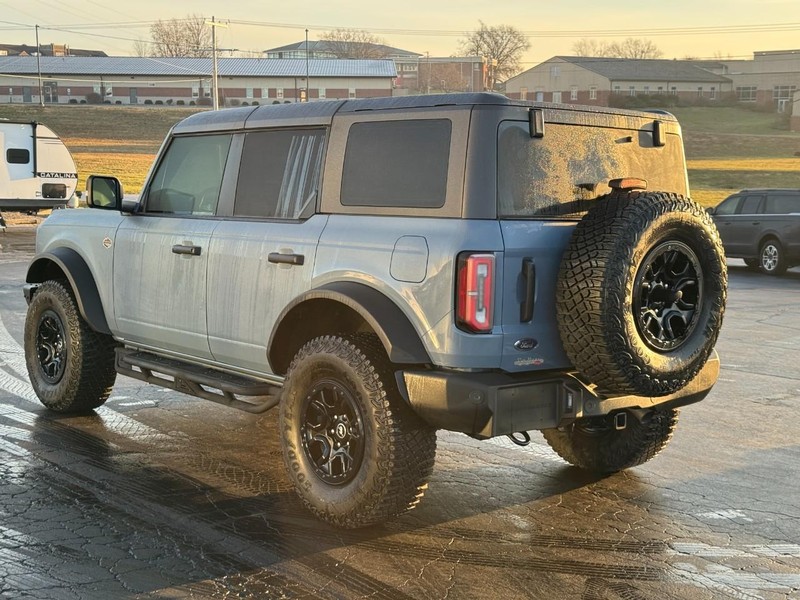 Ford Bronco Vehicle Image 06