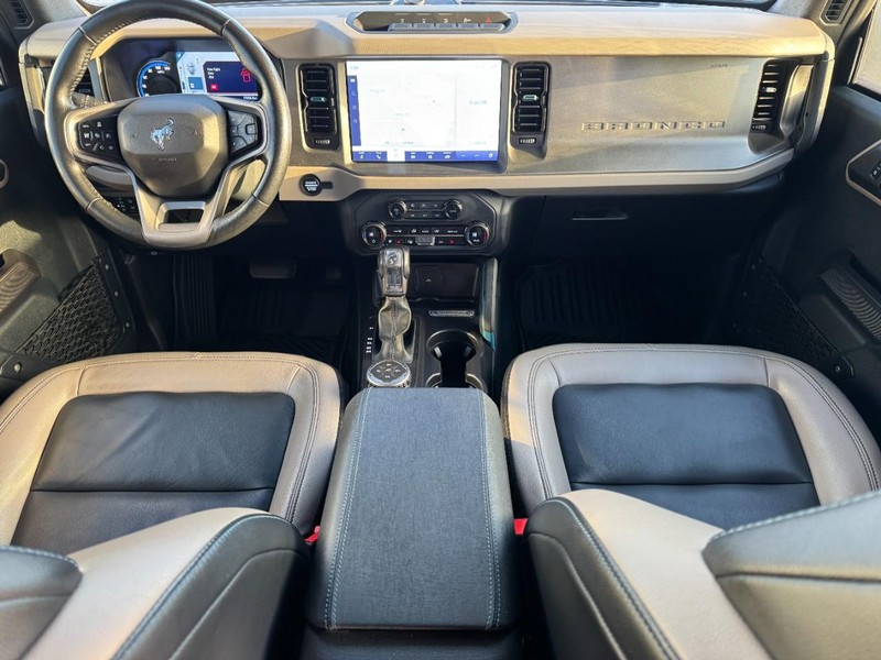 Ford Bronco Vehicle Image 11