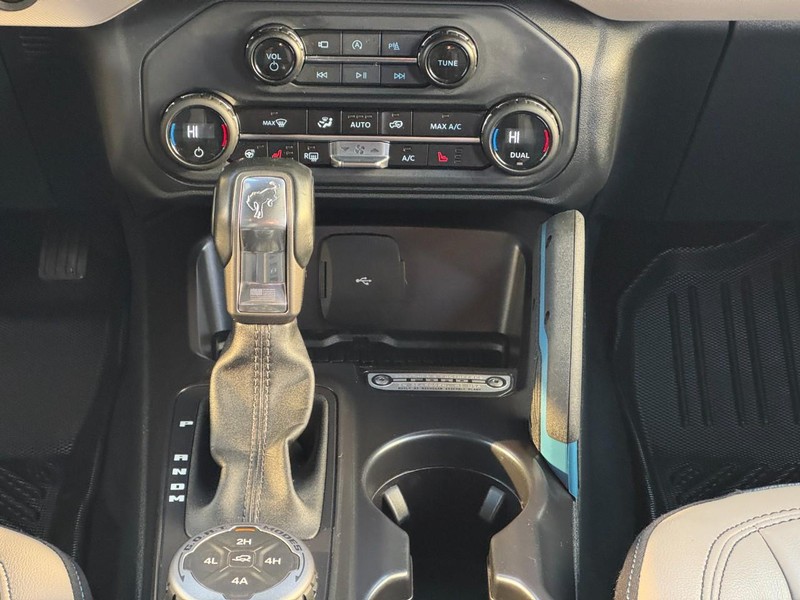 Ford Bronco Vehicle Image 14