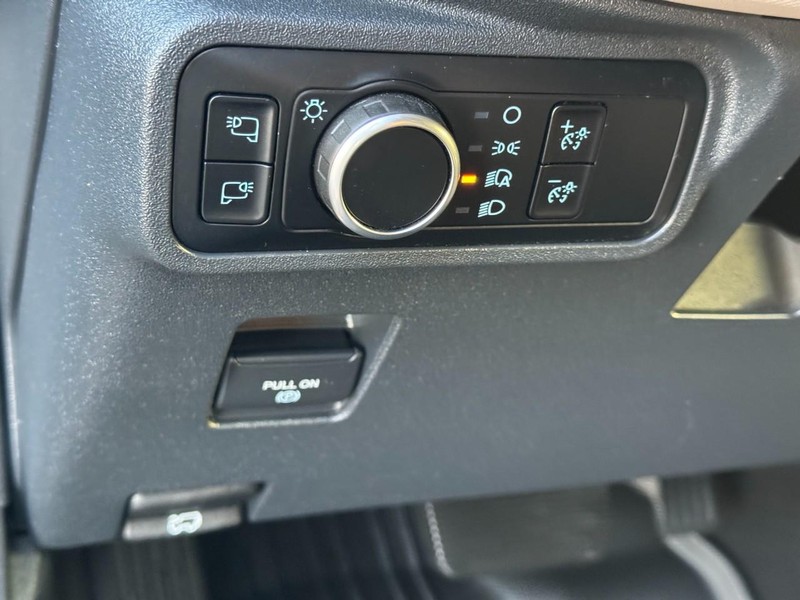 Ford Bronco Vehicle Image 16