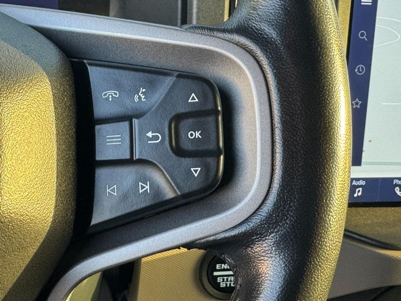 Ford Bronco Vehicle Image 18