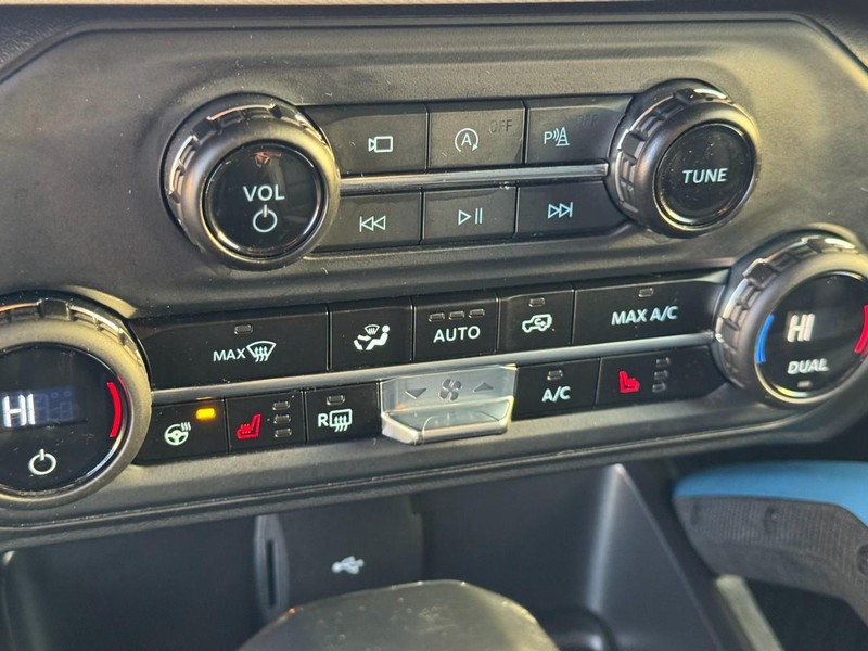 Ford Bronco Vehicle Image 22