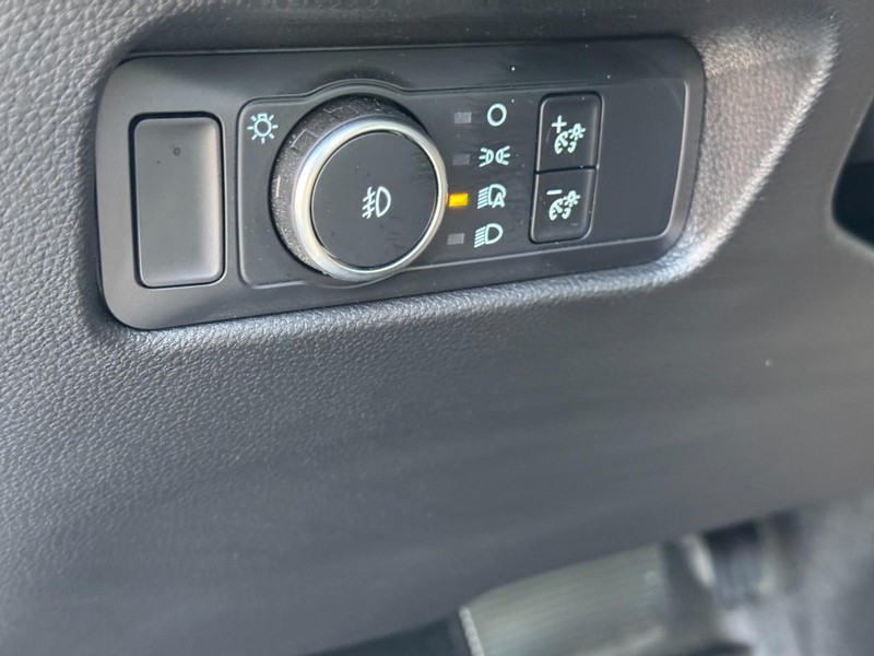 Ford Ranger Vehicle Image 16