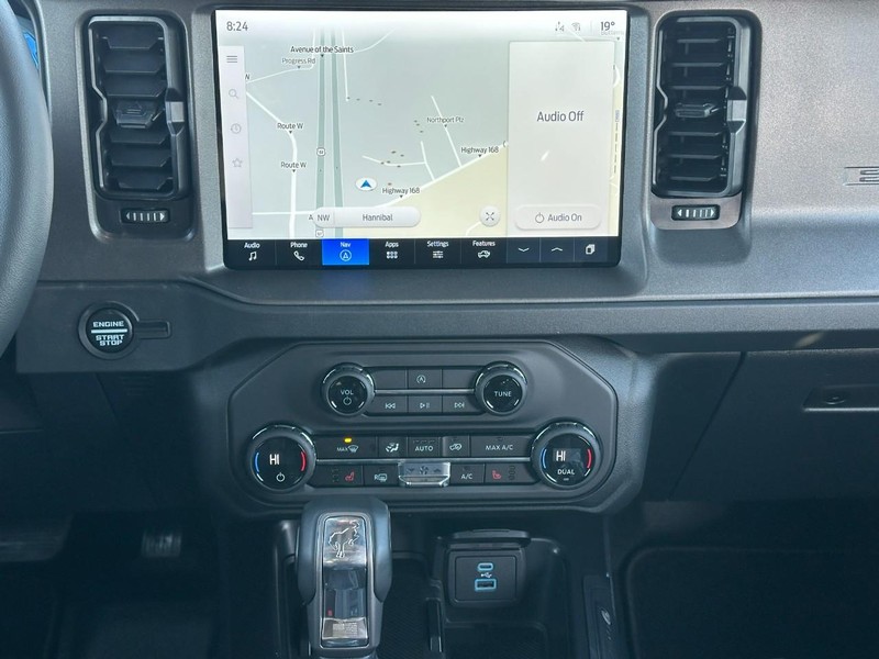 Ford Bronco Vehicle Image 07