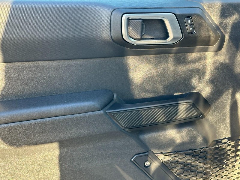 Ford Bronco Vehicle Image 09