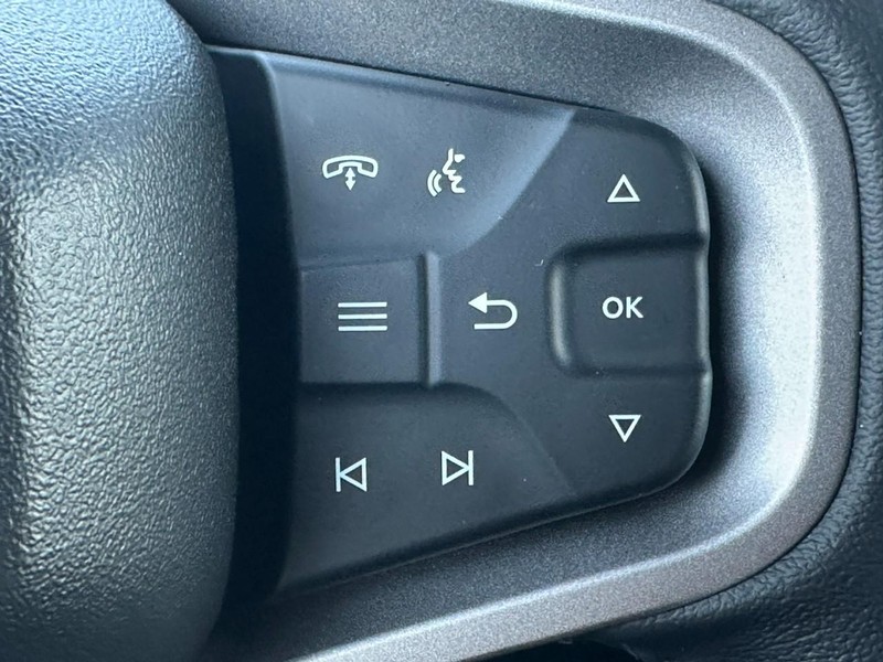 Ford Bronco Vehicle Image 12