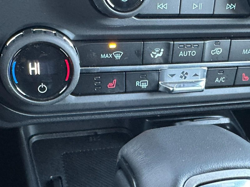 Ford Bronco Vehicle Image 13