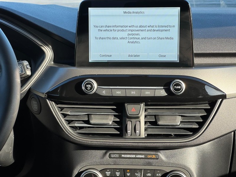 Ford Escape Vehicle Image 08