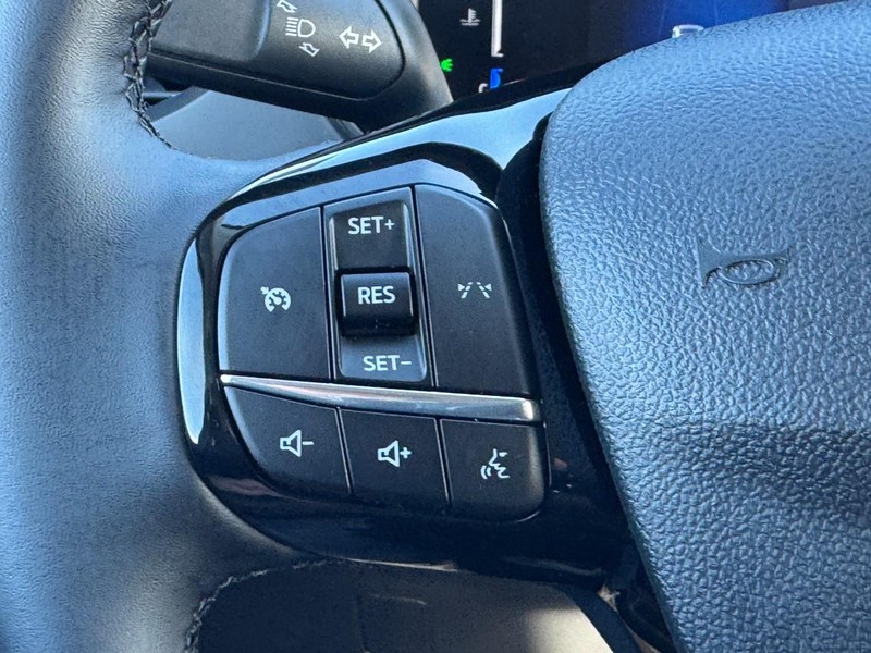 Ford Escape Vehicle Image 12