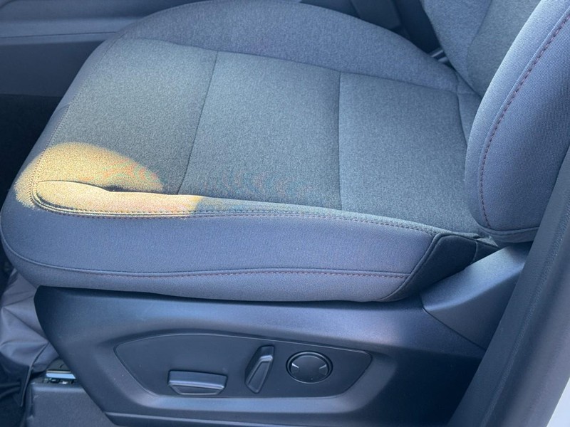 Ford Explorer Vehicle Image 14