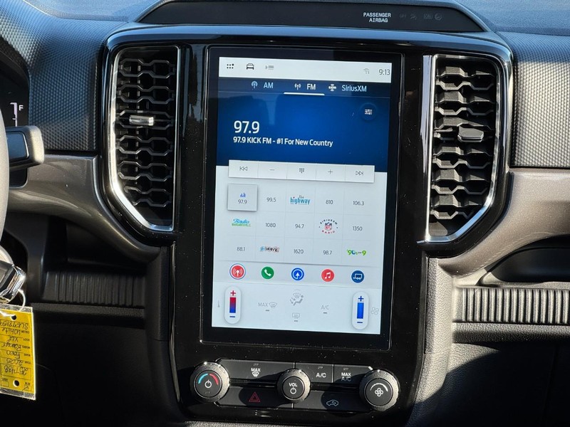 Ford Ranger Vehicle Image 09