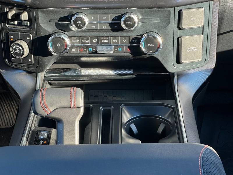 Ford F-150 Vehicle Image 10