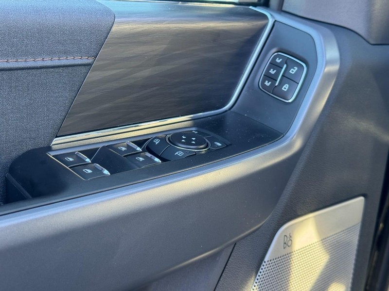 Ford F-150 Vehicle Image 11