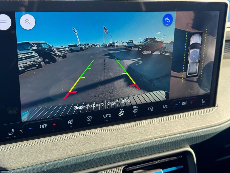 Ford Maverick Vehicle Image 17